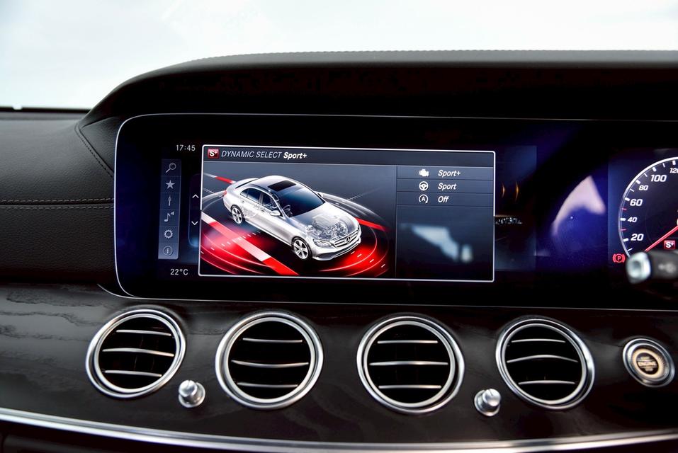 รหัสรถ CBL4117 Mercedes-Benz E220d AMG W213 AT 2016 18