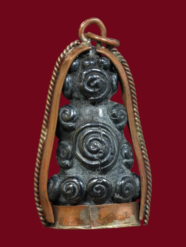 พระปิดตาเนื้อสัมฤทธิ์ หลวงปู่เอี่ยม วัดสะพานสูง เลี่ยมกระเช้าโบราณสวยๆ รูปที่ 2