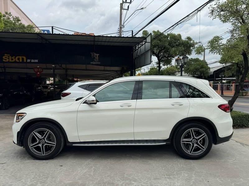 Mercedes-Benz GLC220d AMG Dynamic ปี 2021 รูปที่ 6
