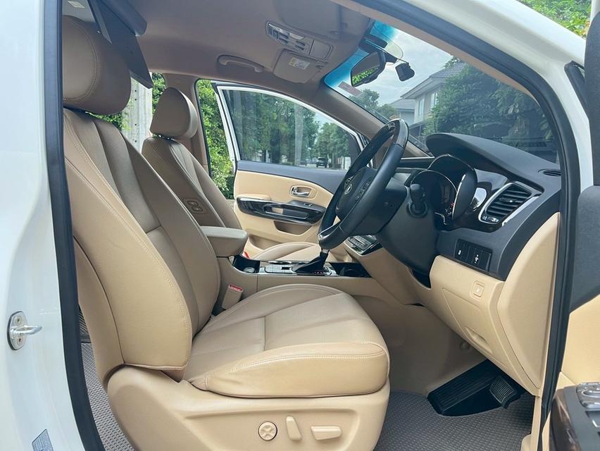 รหัสรถ AP2244 KIA Grand Carnival Minorchange 2.2 EX 8AT ปี20 สีขาว 10