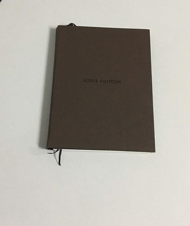Louis Vuitton Notebook  2