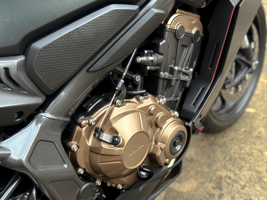 Cbr650r 12