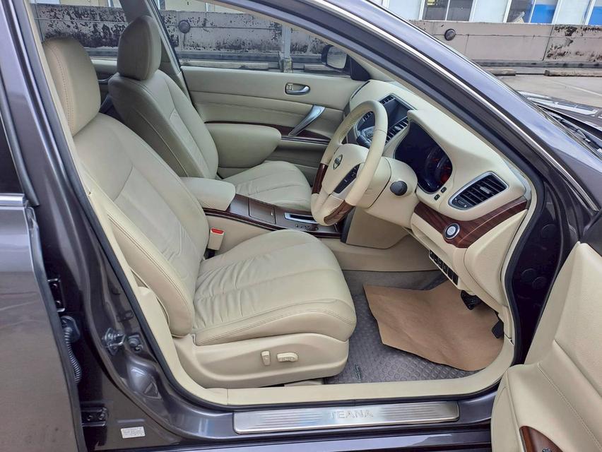 Nissan Teana 2.5 XV รุ่นท็อปสุด ปี 2011 หลังคาซันรู๊ฟ สภาพสวยมาก 7