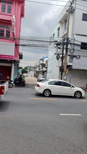 ให้เช่า ทาวน์เฮ้าส์ ลาดพร้าว โชคชัย 4 ทำเลดี เดินถึงรถไฟฟ้าได้ เหมาะอยู่อาศัยหรือจดบริษัท 6