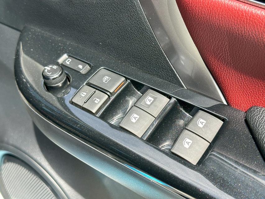 TOYOTA FORTUNER Wagon 4dr Legender 7st Auto 6sp 2 WD 2.4DCT  ปี 2022  สีขาว 18