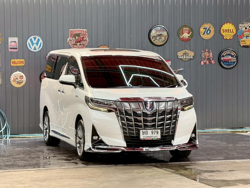 TOYOTA ALPHARD 2.5 HYBRID ปี 2015 จด 2017