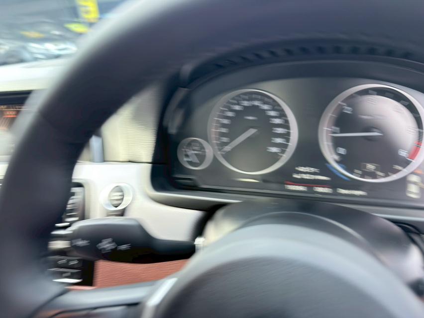 รหัสรถ PB8263 BMW 520D M SPORT 2016 ดีเซล 10