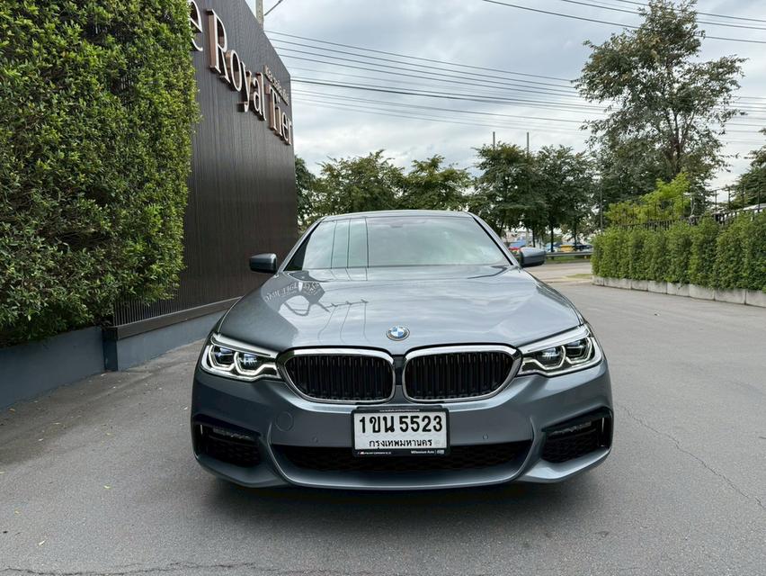 BMW 520 d M-Sport ปี 20 สีเทา ดีเซล ไมล์น้อย 71000 โลแท้ๆ เจ้าของมือเดียวสภาพเหมือนป้ายแดง รถสีเดิม รถออกศูนย์