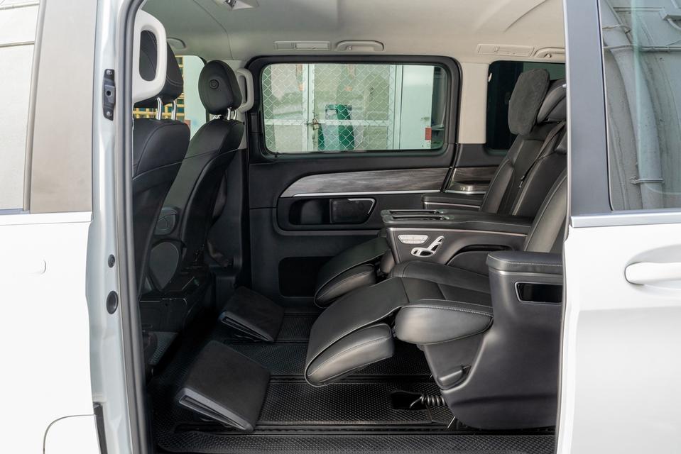 Benz V250d Exclusive yr.2023✔️ตัวท็อปสุด Exclusive ออกห้าง 5.4ล้าน ช่วงล่างนุ่มสุด Agility Control มือเดียว เซอร์วิ รูปที่ 11