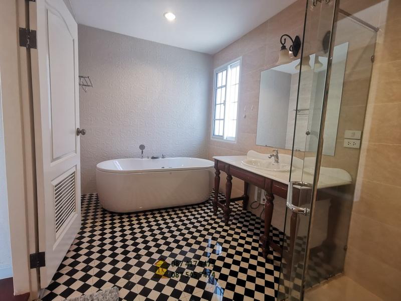 ขายด่วนบ้าน 3 ชั้น 63.5 ตรว. พร้อมเฟอร์ฯ ม.แฟนตาเซียวิลล่า ใกล้เซ็นทรัลบางนา บ้านสวยสไตล์วินเทจ-วิคตอเรียน 12