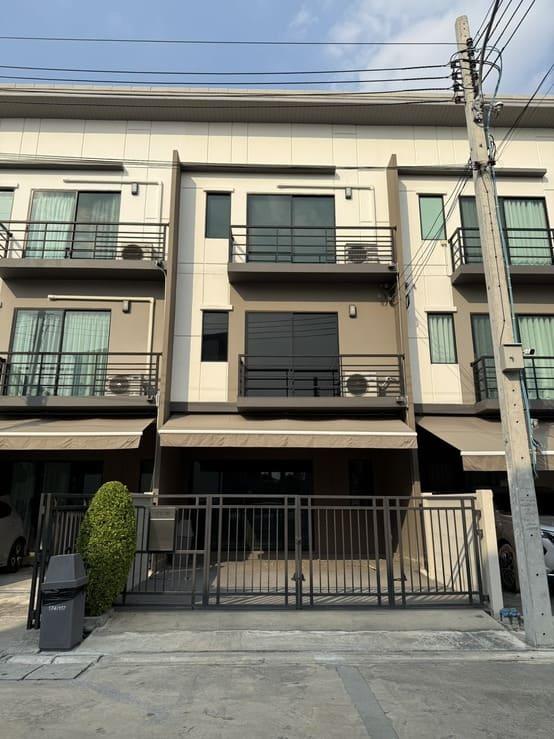 ให้เช่า/ขายทาวน์โฮม 3 ชั้น บ้านกลางเมือง ศรีนครินทร์-อ่อนนุช เขตประเวศ โทร 0899219224 1