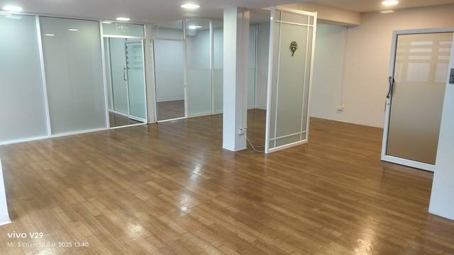 ให้เช่า พื้นที่ชั้น 2 ทาวน์อินทาวน์ 11 ลาดพร้าว 94 ใกล้เดอะซีน The Scene ทาวน์อินทาวน์ เหมาะทำโฮมออฟฟิศ เดินทางสะดวก 4