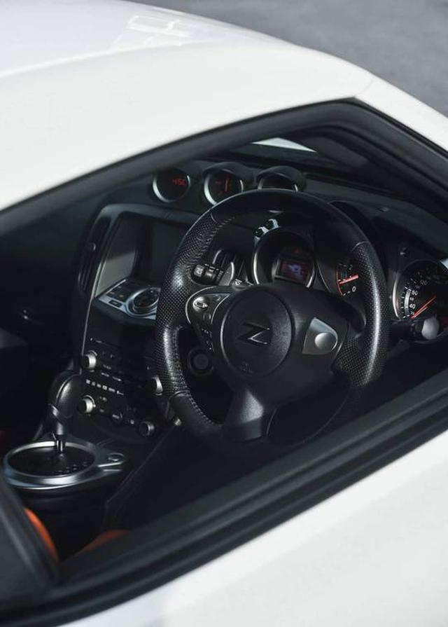 ขายรถ NISSAN Fairlady 370Z Luxury sport 2009 รถสภาพ บอดี้เดิมๆสวยมาก เครื่องยนต์ 3,700 cc ปลอดล็อคความเร็วให้เรียบร้อย ส 2