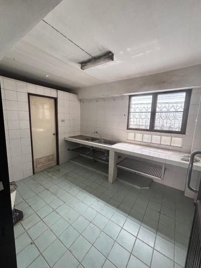 อาคารพาณิชย์ ตึกแถว 3 ชั้นครึ่ง ต.ศาลายา อ.พุทธมณฑล 3