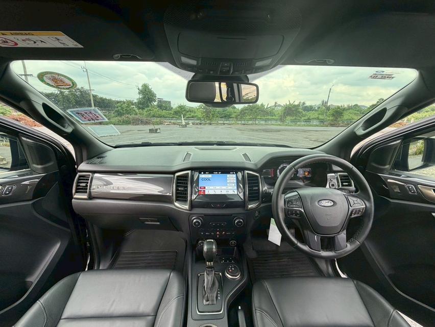 Ford Everest 2.0 Bi-Turbo 4WD Titanium Plus สีดำ ปี 2018 9