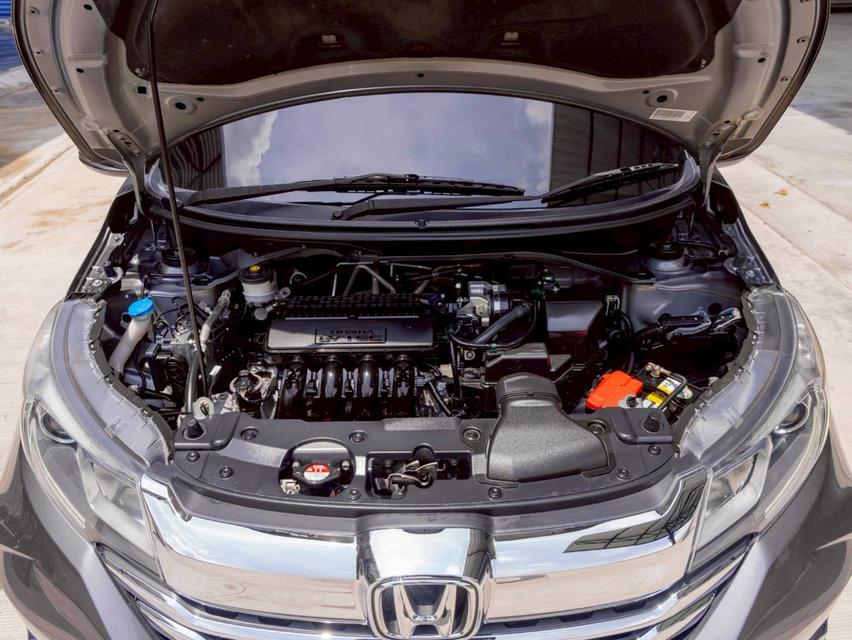 HONDA BR-V 1.5SV ปี 2021 ( 7 ที่นั่ง ) ไมล์น้อยสภาพสวย
