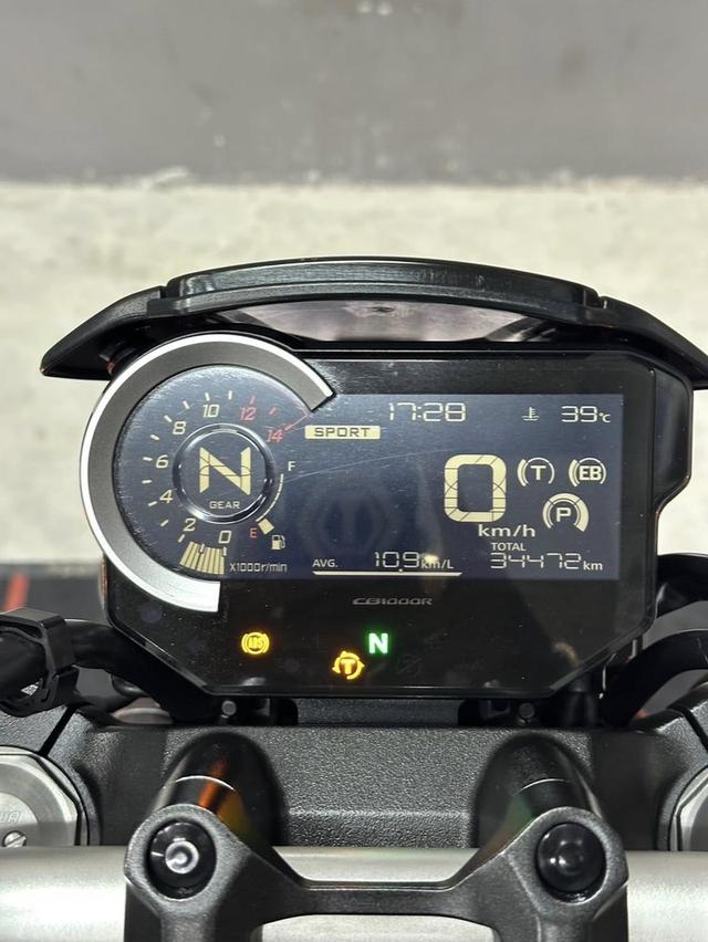 ออกรถ 0 บาท CB1000R แต่งเต็มพร้อมหล่อ  5
