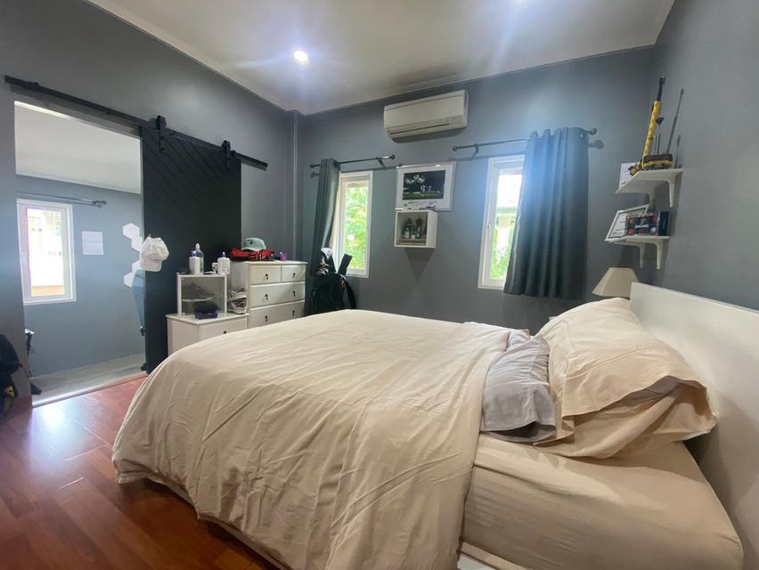 ขายบ้านเดี่ยวพร้อมสระ 10