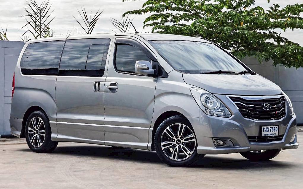 2014 HYUNDAI H-1 2.5 DELUXE 2