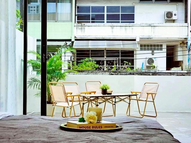 MRTพระราม9 700ม.ให้เช่าบ้านหรู 3 ชั้น ดาดฟ้า 250 ตร.ม. 21 ตร.วา. 6 นอน 4 น้ำตกแต่งครบ หรูหรา จัดเต็มเฟอร์ฯ 4