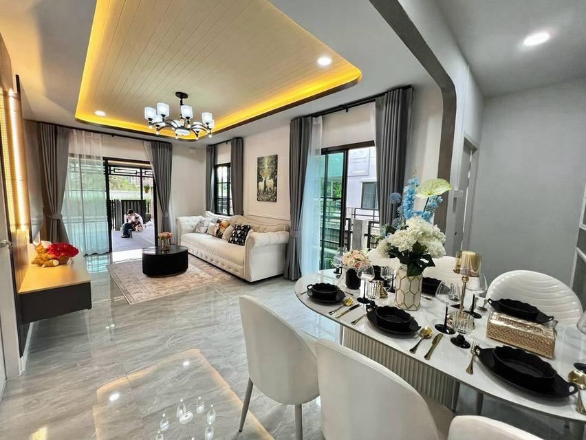 หมู่บ้านฟ้าปิยรมย์เทอร์เร่ ทางด่วนวงแหวน ลำลูกกาคลอง6 ทาวน์เฮาส์ 2 ชั้น ตกแต่งใหม่พร้อมอยู่ สไตล์ Modern Luxury  พร้อมเฟอร์นิเจอร์ ตามรูป 10