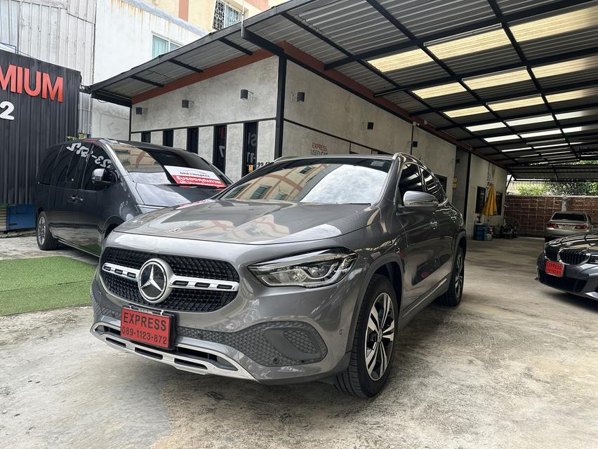 MERCEDES BENZ 1.3 Progressive ปี2022 รถสวย