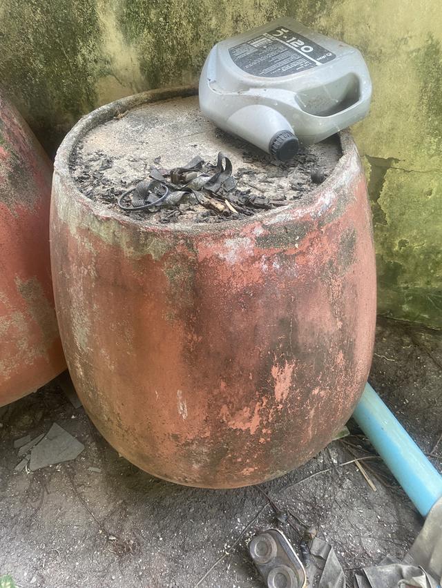 โอ่งมังกรเก่าหลาบใบราคากันเอง รูปที่ 2