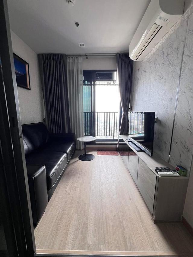 Life Ladprao Nice Room 15