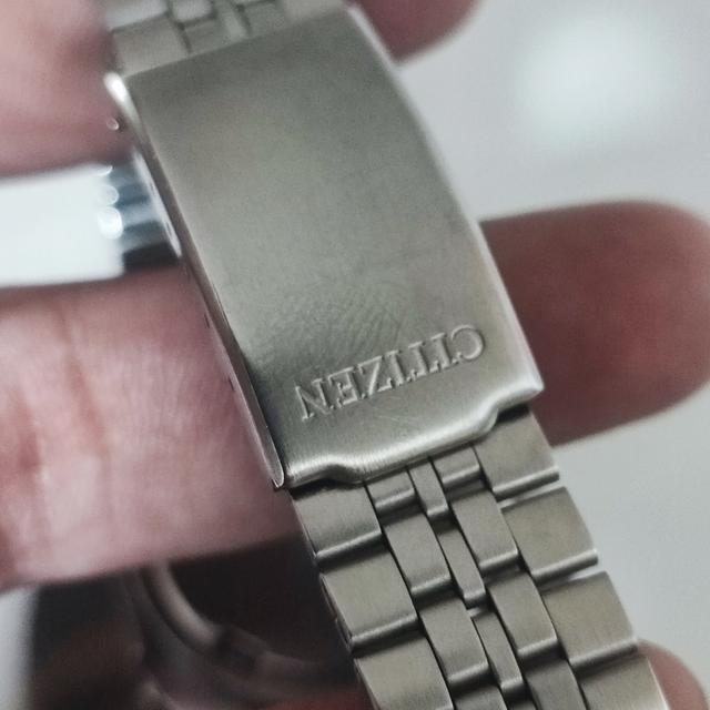 Citizen digital 1972