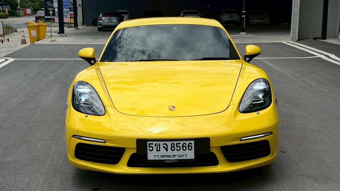 2017 PORSCHE 718 CAYMAN 2.0 Turbo สีเหลือง เลขไมล์เพียง 37,XXX KM