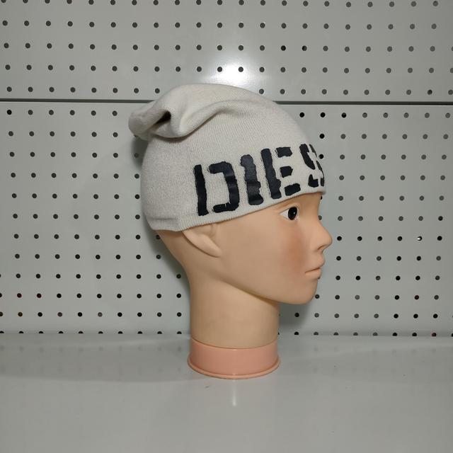 หมวกถัก Diesel สีขาว ลายพิมพ์ข้างหน้า รูปย่อยที่ 3