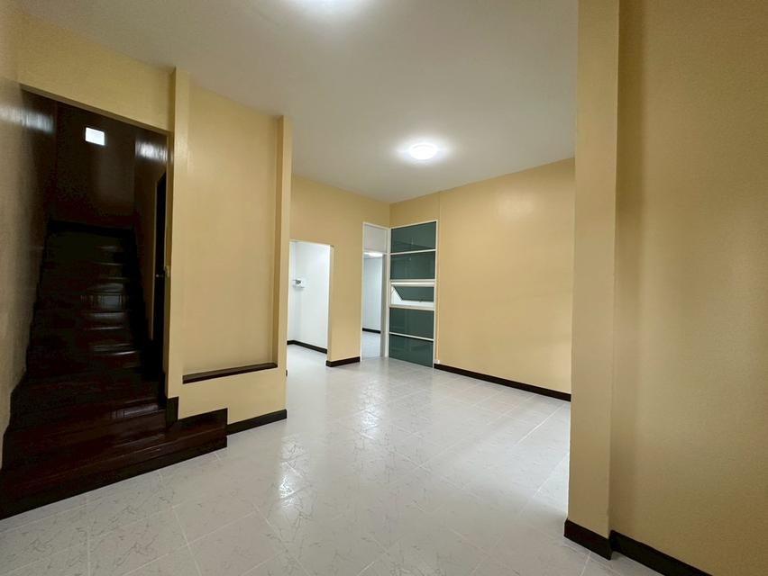 ให้เช่า!! ทาวน์โฮม 3 ชั้น บ้านลูกกอล์ฟ พรีเมี่ยม ( หลังมุมถนนเมน ) ตรงข้ามไม่ชนใคร เมืองทองธานี ปากเกร็ด รีโนเวทใหม่ บ้านพร้อมเช่าทันที 3