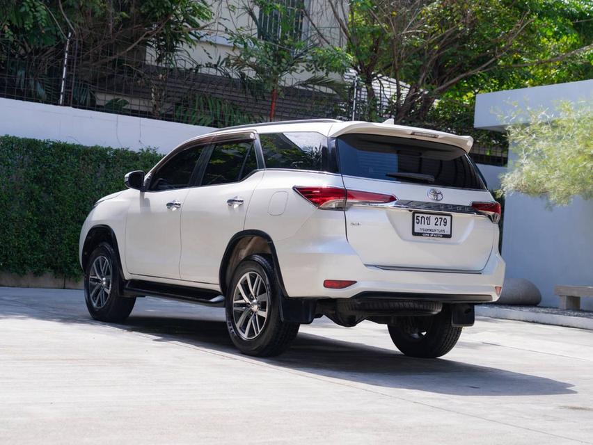 TOYOTA FORTUNER 2.8V 2WD ปีจด 2016 รูปที่ 12