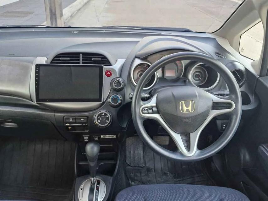 2013 Honda Jazz มือสอง 13