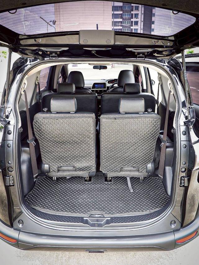 TOYOTA SIENTA 1.5 V เกียร์ Auto สีดำ ปี 2019 (ตัว Top สุดประตูสไลด์ไฟฟ้า 2 ข้าง) 20