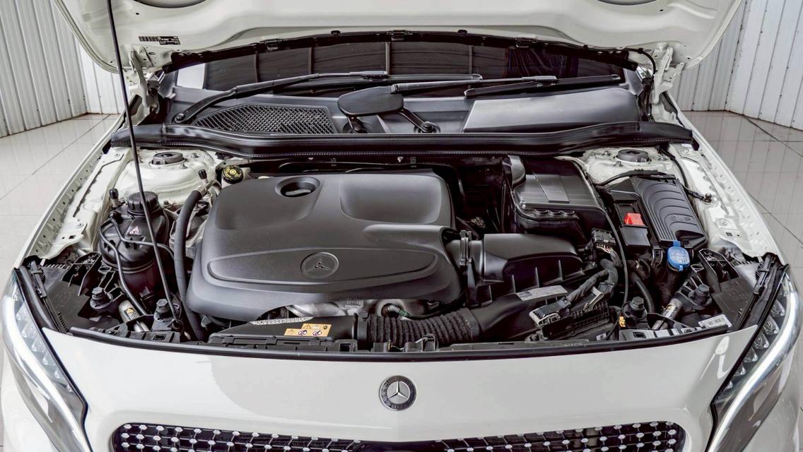 BENZ GLA-CLASS 200 ปี 2015 สีขาวโฉม W156 ปี14-20 รูปที่ 15