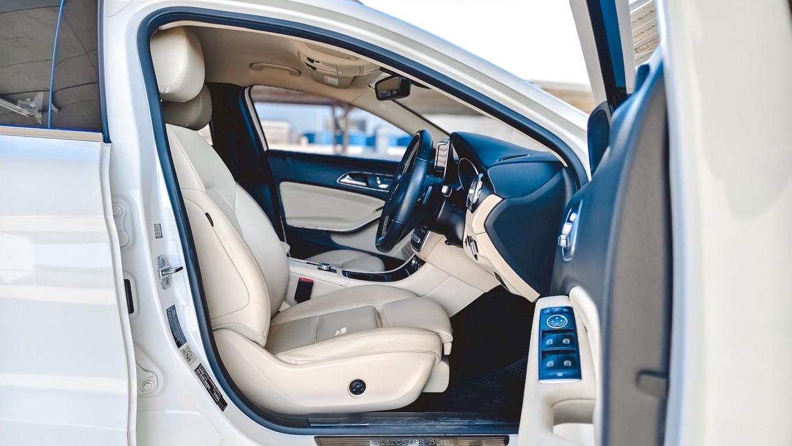 Mercedes-Benz GLA 200 AMG Dynamic 1.6 7A/T ปี 2019 10