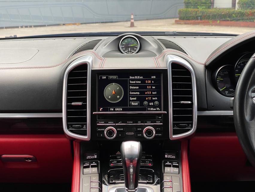 2015 Porsche Cayenne · Suv · ขับไปแล้ว 97,000 กิโลเมตร รูปที่ 12
