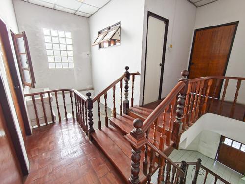 ทาวน์เฮ้าส์ 2 ชั้น หมู่บ้าน บัวทองธานี บางบัวทอง (หลังมุม) 4