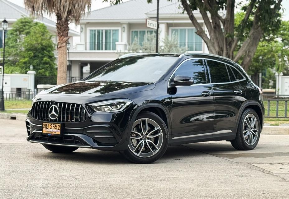 Benz AMG GLA35 4MATIC ปี 2022 ตัวแรง 300 ม้า ใช้น้อย 3 หมื่นโล เจ้าของเดียว เสียงท่อลั่นๆ
