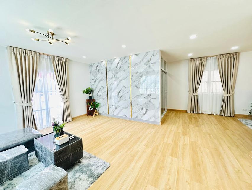 บ้านเดี่ยวรีโนเวทใหมี โครงการฮาร์โมนี่ สุขาภิบาล5 4