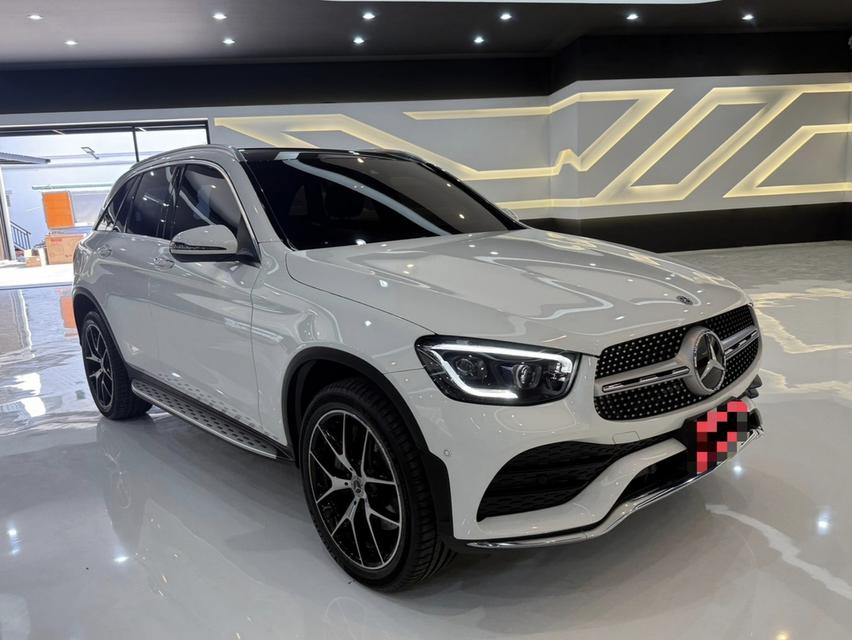 Mercedes-Benz GLC300e AMG Dynamic 2022 สีขาว มือเดียว ไมล์น้อย วารันตี 8 ปี คุ้มมากๆ รูปที่ 3