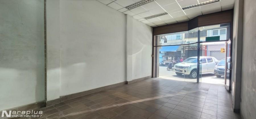 . 69030150 : ขายอาคารพาณิชย์ 5 ชั้น พร้อมต่อเติมดาดฟ้า บนที่ดินรวม 24.7 ตร.ว. ย่านวังบูรพา ใกล้ Mega Plaza และ ดิโอสยาม พลาซ่า อยู่ในทำเลธุรกิจ การค้า 7