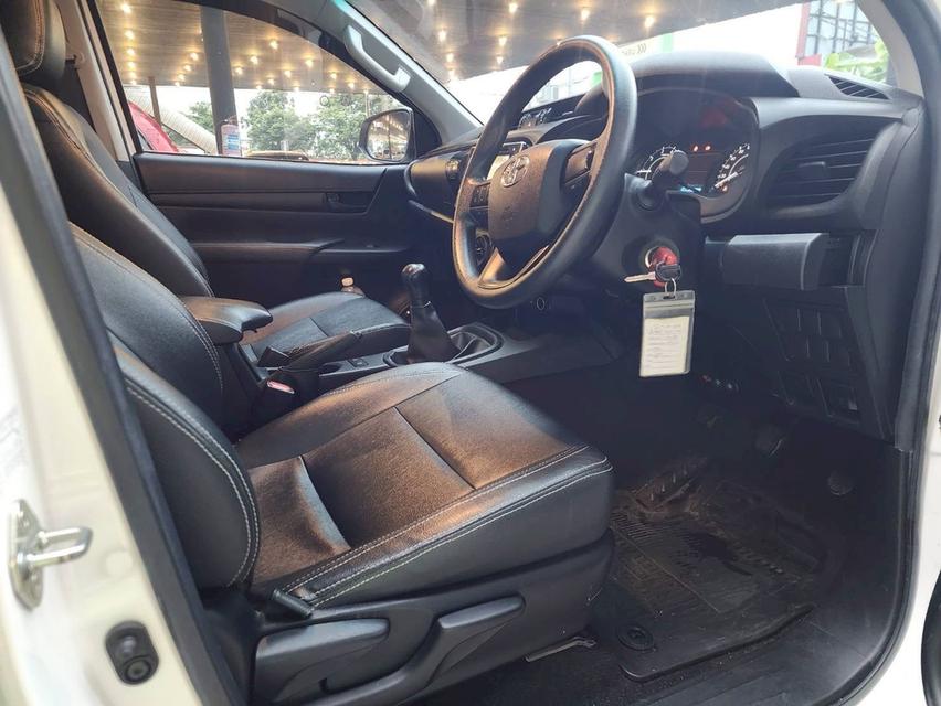 TOYOTA   REVO Pickup 4dr DCab Prerunner E Man 6sp RWD 2.4DCT 2WD Y18 8