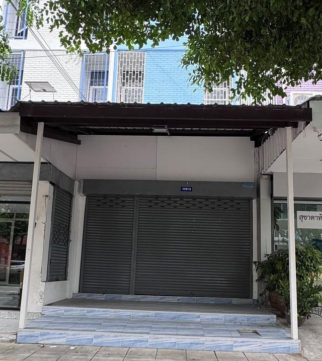  ให้เช่าอาคารพาณิชย์ 3.5 ชั้น พัฒนาการ 57/1 ติดถนนใหญ่ ใกล้ตลาดพัฒนาการ 1