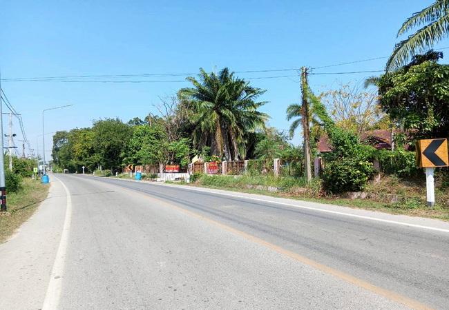 ขายบ้าน ติดแม่น้ำแม่กลอง ถนนรบ.4038 ตำบลบางโตนด อำเภอโพธาราม ราชบุรี 3