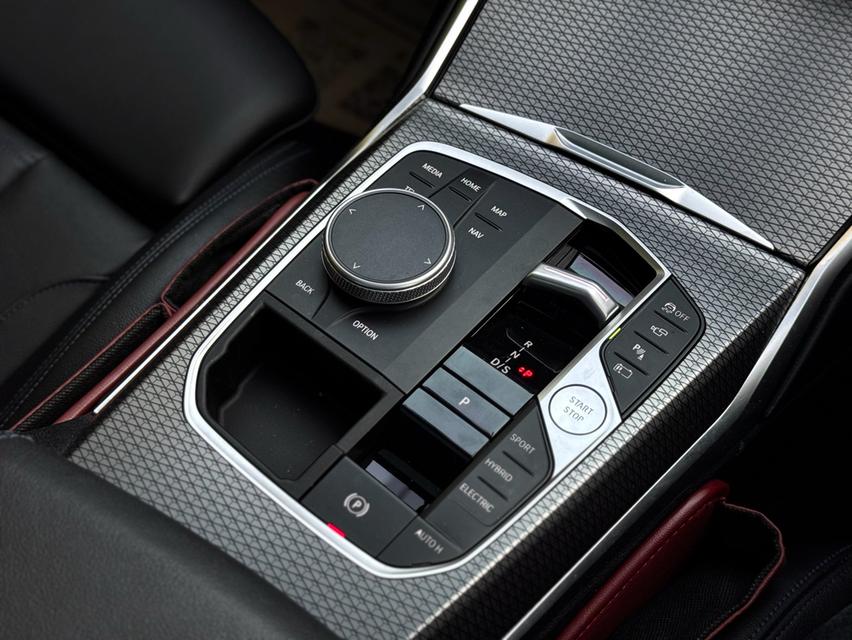 BMW 330e M Sport LCI ปี 2023 รูปที่ 14