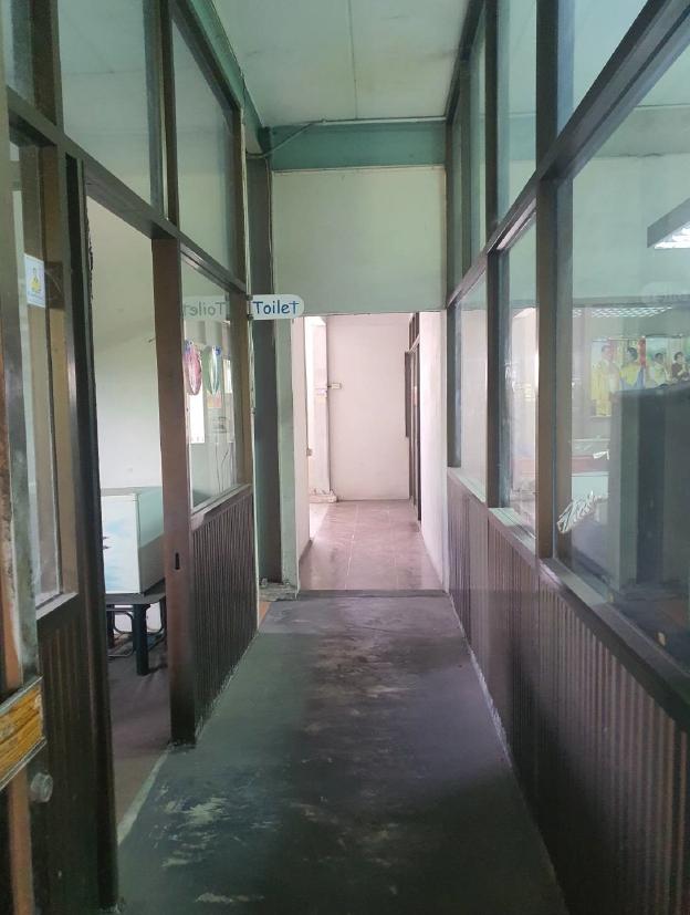 ที่ดินโรงงานและบ้านผู้บริหารหรู โรงงานพร้อมใบอนุญาต บ้านพักคนงาน โรงอาหาร ที่จอดรถ ป้อมยาม เนื้อที่ 9 ไร่  นครหลวง อยุธยา 35 ล้าน จาก 45 ล้าน 3