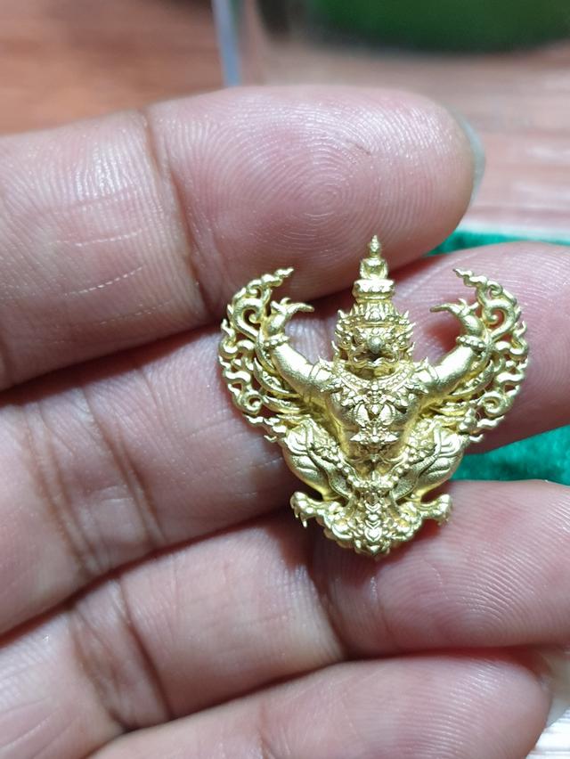 พญาครุฑครูบาอริยชาติ รุ่นแรก วัดแสงแก้วโพธิญาณ เชียงราย เนื้อทองฝาบาตร รูปที่ 8