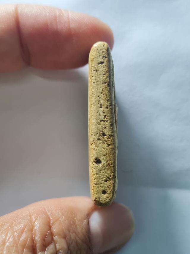 พระสมเด็จ เก่าเนื้อสวย รูปที่ 4